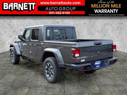 New 2026 Jeep Gladiator Sport AWD/4WD image 3