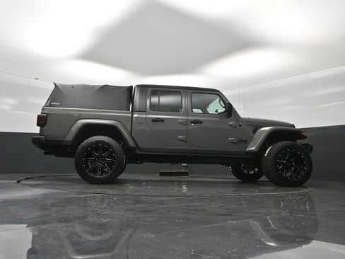 Used 2021 Jeep Gladiator Sport AWD/4WD image 57