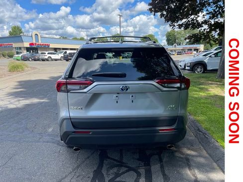 Used 2024 Toyota RAV4 XLE w/ Convenience Package AWD/4WD image 8