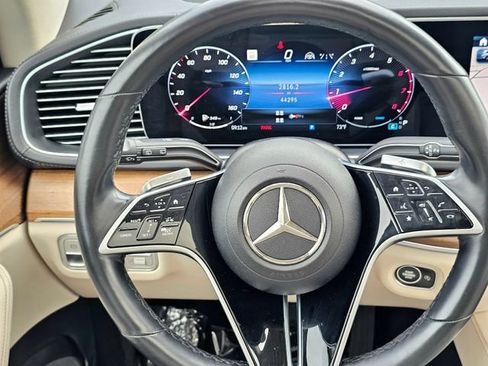 Certified 2024 Mercedes-Benz GLS 450 4MATIC image 34