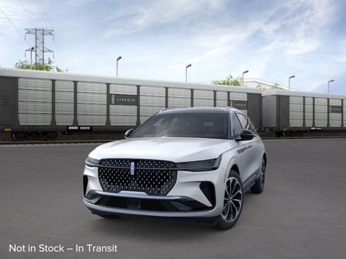 New 2026 Lincoln Nautilus Reserve AWD/4WD image 2