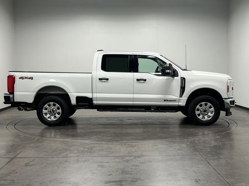 Used 2024 Ford F250 XLT image 9