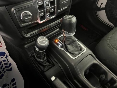 Used 2020 Jeep Wrangler Unlimited Sport S AWD/4WD image 33