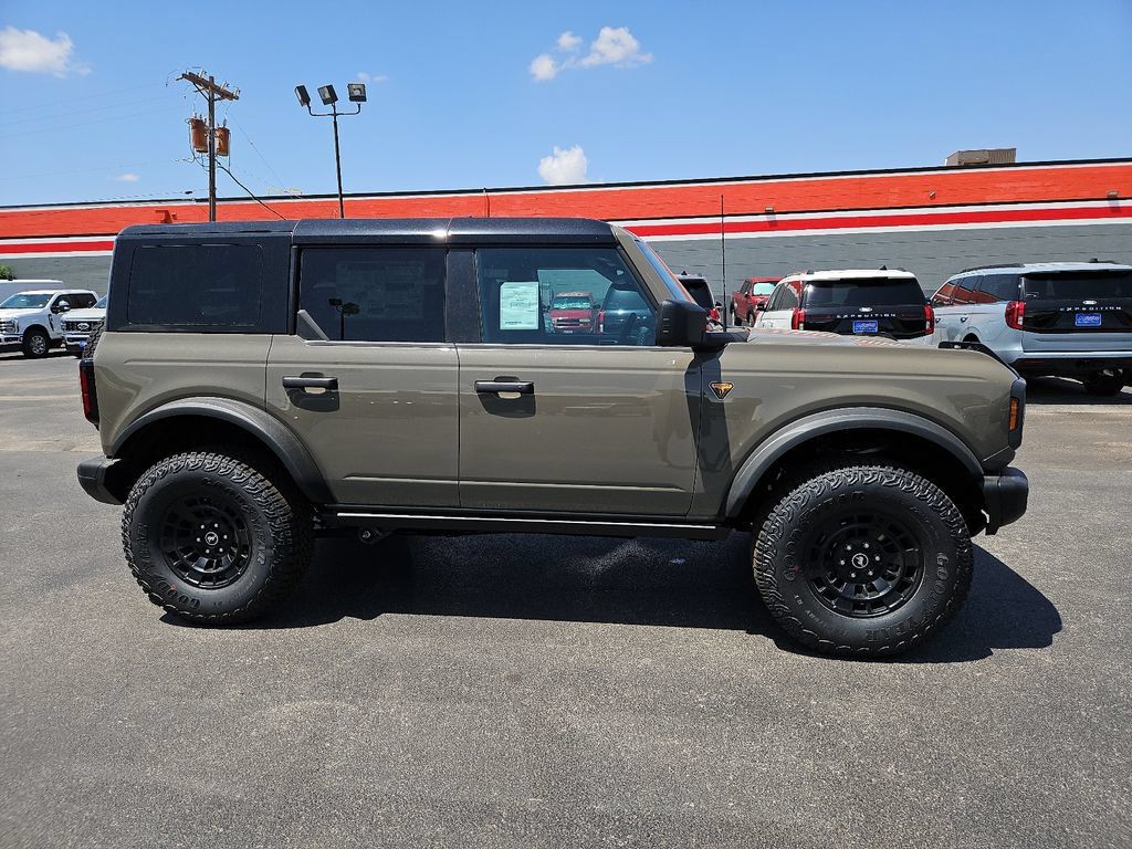 New 2026 Ford Bronco Badlands AWD/4WD image 14