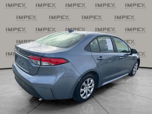 Used 2025 Toyota Corolla LE image 5