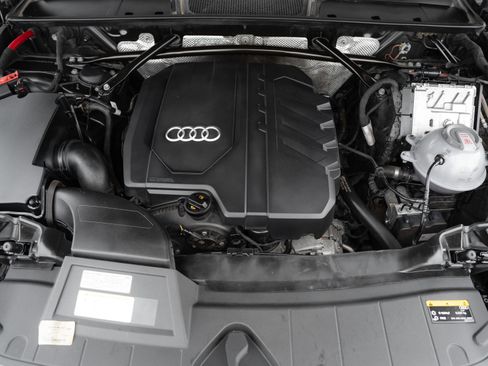 Used 2021 Audi Q5 2.0T Premium Plus w/ Premium Plus Package AWD/4WD image 35