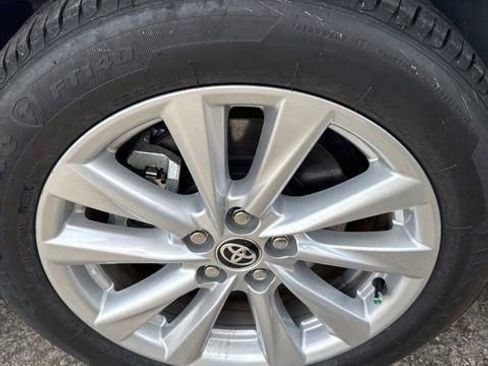 Used 2025 Toyota Corolla LE w/ LE Premium Package image 24