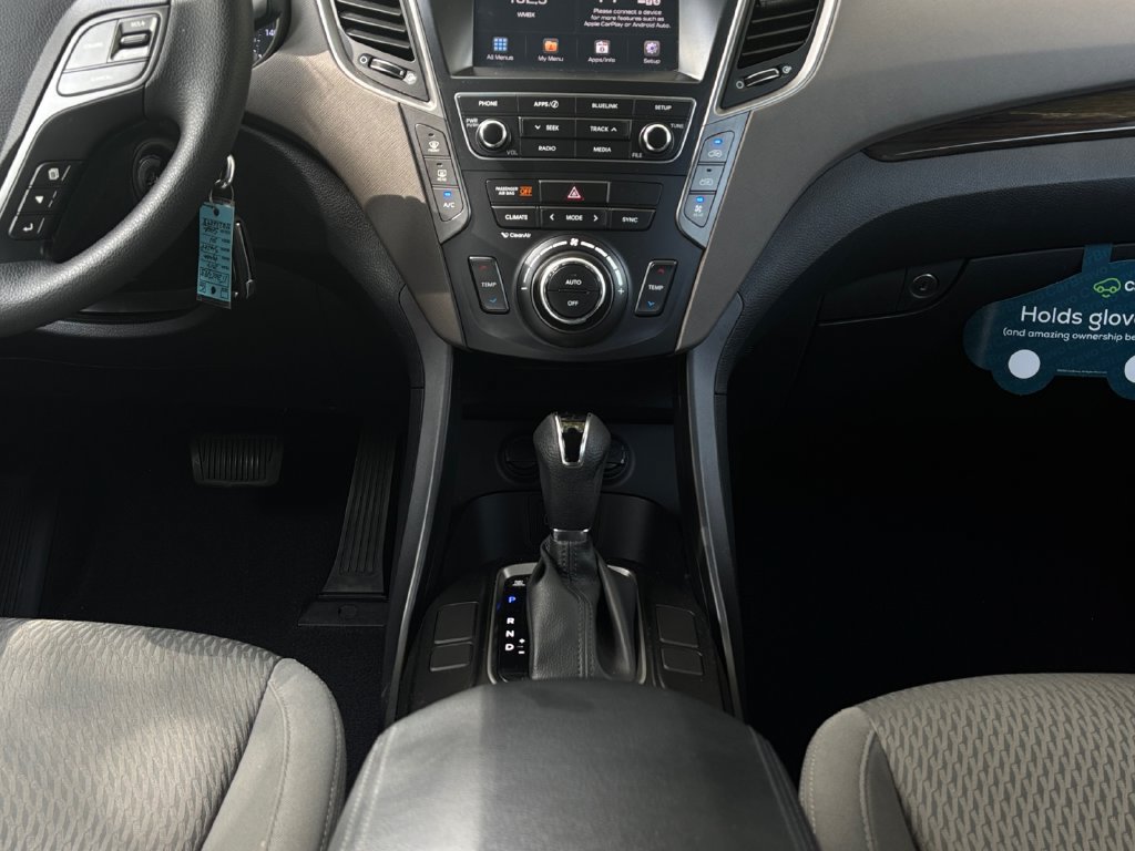 Used 2017 Hyundai Santa Fe SE FWD image 12