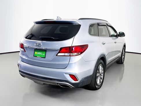 Used 2018 Hyundai Santa Fe SE FWD image 10