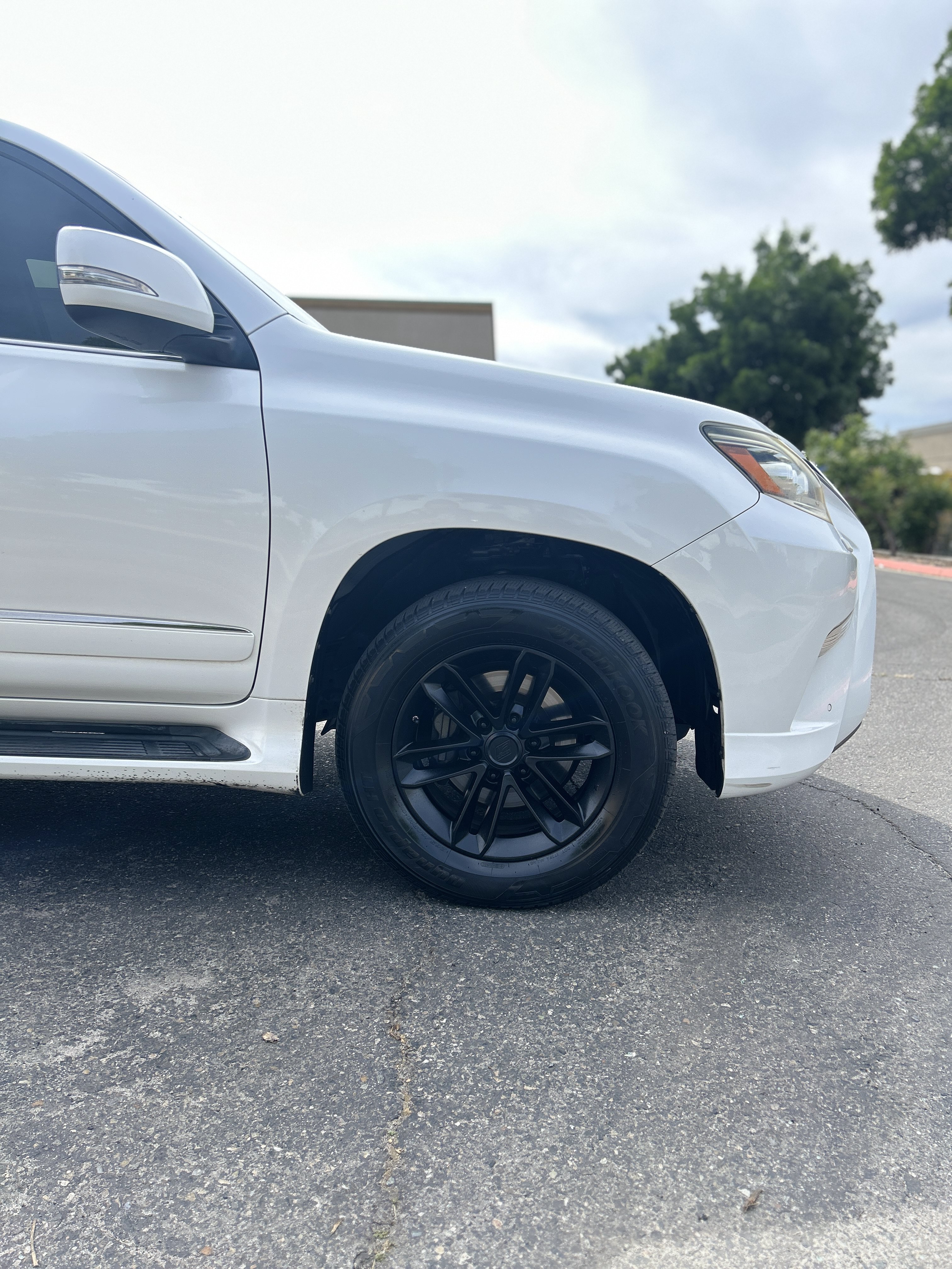 Used 2014 Lexus GX 460 Luxury AWD/4WD image 9