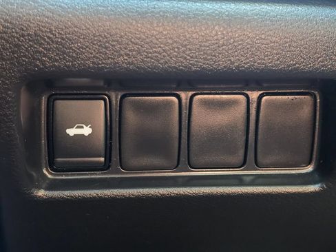 Used 2019 Nissan Maxima 3.5 SV w/ Floor Mat Group FWD image 25