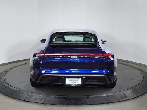 Used 2023 Porsche Taycan image 6