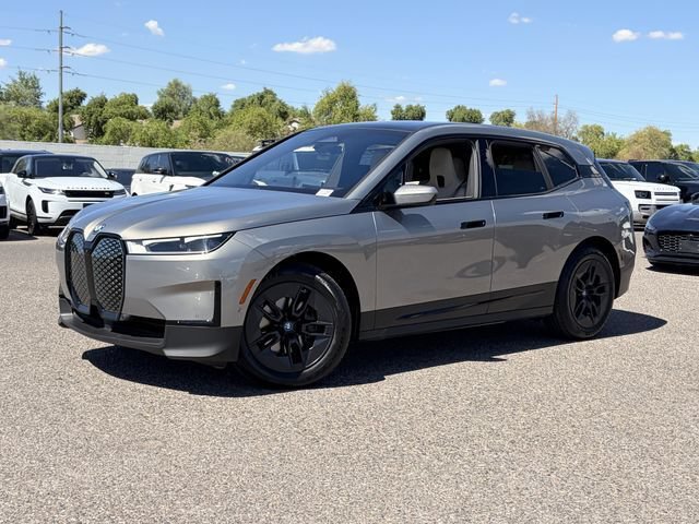 Used 2024 BMW iX xDrive50 w/ Convenience Package AWD/4WD image 2