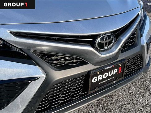 Used 2024 Toyota Camry SE image 32