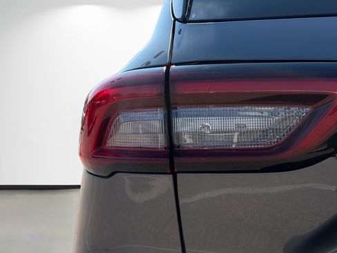 Used 2023 Ford Escape ST-Line image 10