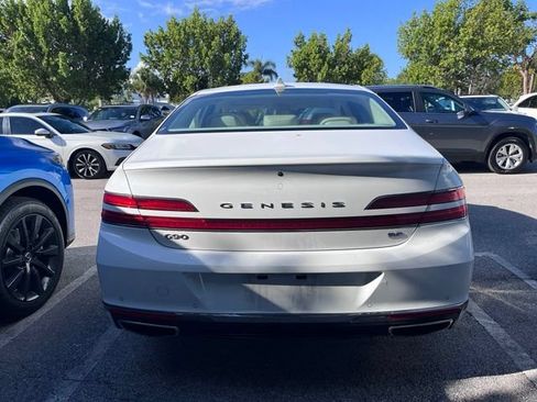 Used 2020 Genesis G90 5.0 Ultimate RWD image 5