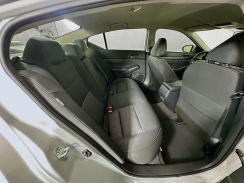Used 2022 Nissan Altima 2.5 SV FWD image 25