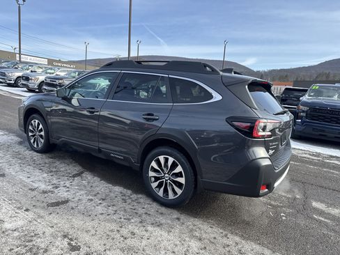 Used 2023 Subaru Outback Limited XT image 6