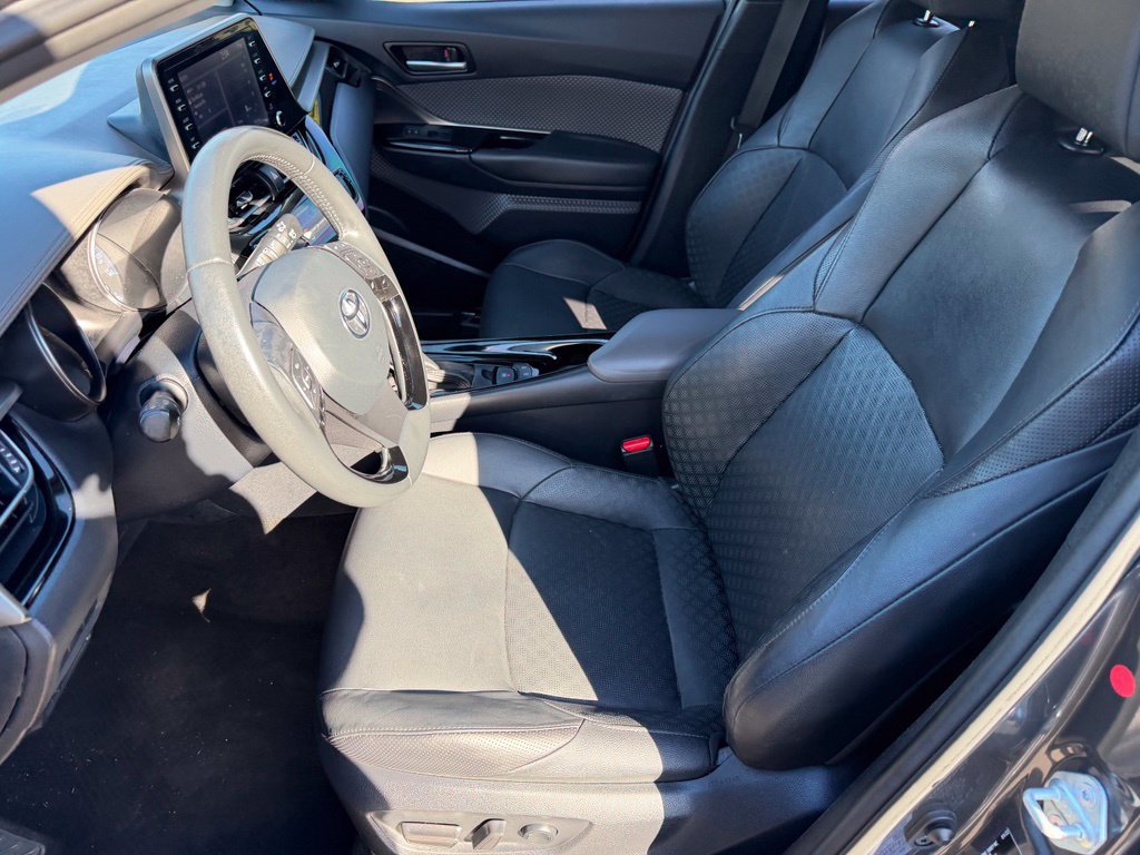 Certified 2022 Toyota C-HR Limited FWD image 13