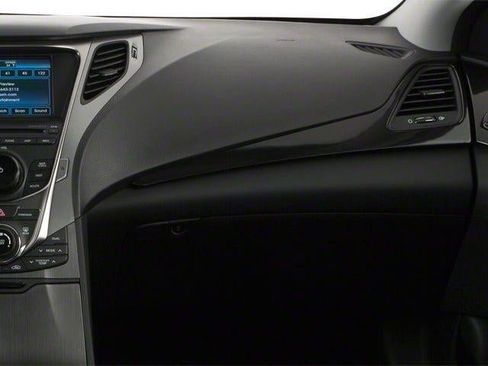 Used 2013 Hyundai Azera w/ Technology Pkg FWD image 17