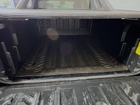 Used 2011 Chevrolet Avalanche LT w/ Luxury Package image 32