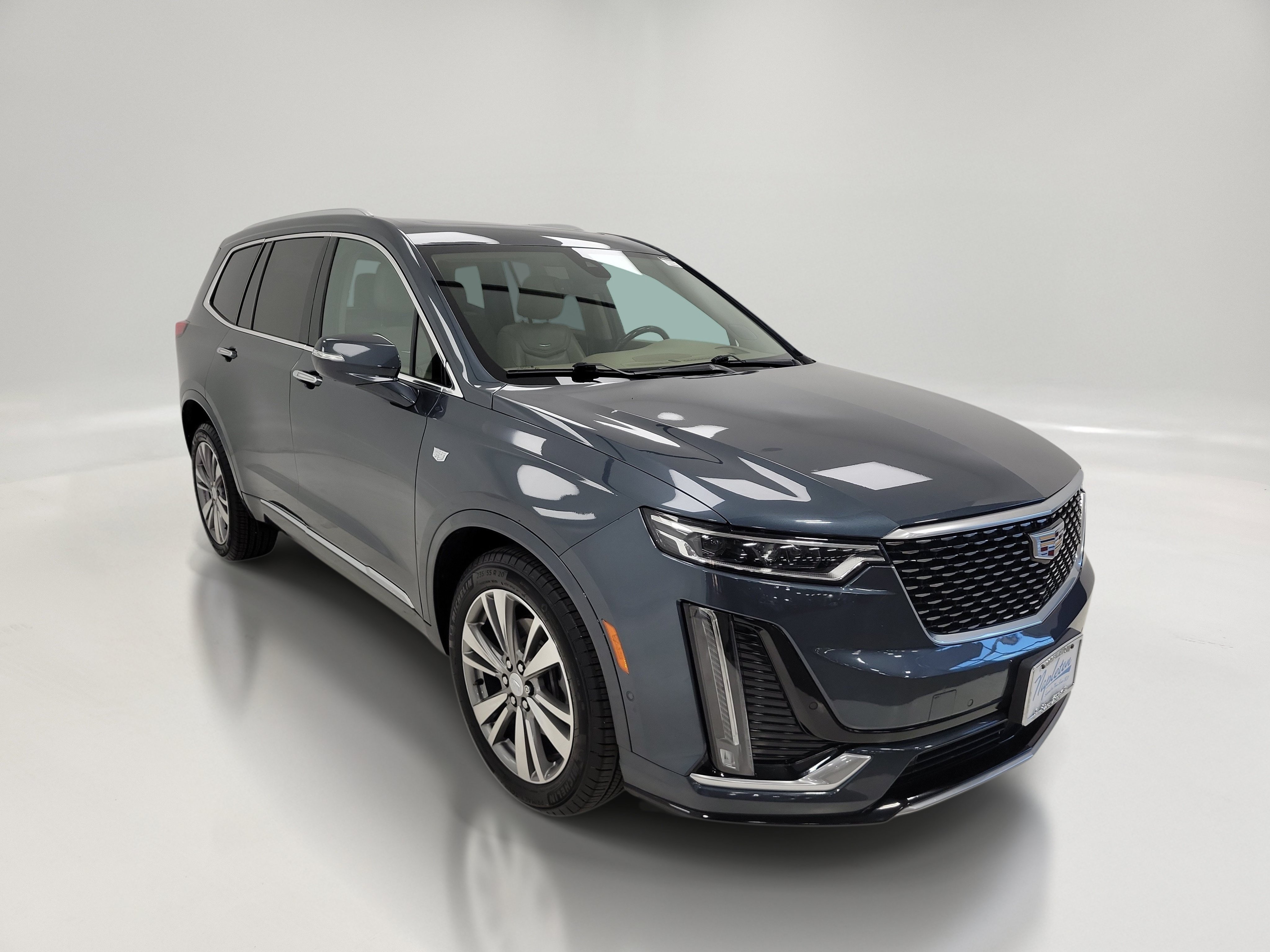 Used 2020 Cadillac XT6 Premium Luxury w/ Platinum Package AWD/4WD image 3