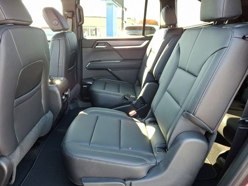 New 2026 GMC Acadia Elevation image 5