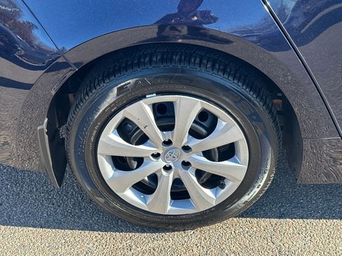 Used 2022 Toyota Corolla LE image 41