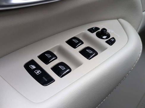 Certified 2024 Volvo XC90 T8 Ultimate w/ Protection Package Premier AWD/4WD image 34