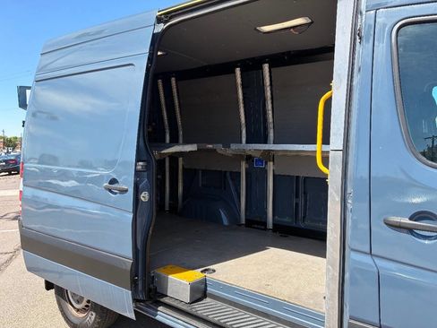 Used 2018 Mercedes-Benz Sprinter 2500 image 10