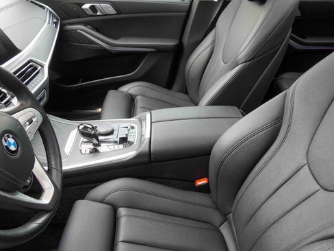 Used 2022 BMW X7 xDrive40i image 11