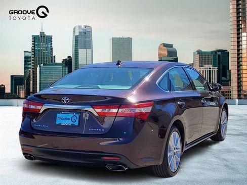 Used 2013 Toyota Avalon Limited w/ Technology Pkg image 6