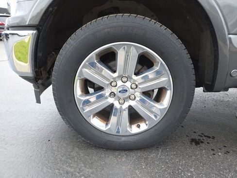Used 2018 Ford F150 Lariat w/ Equipment Group 502A Luxury AWD/4WD image 28
