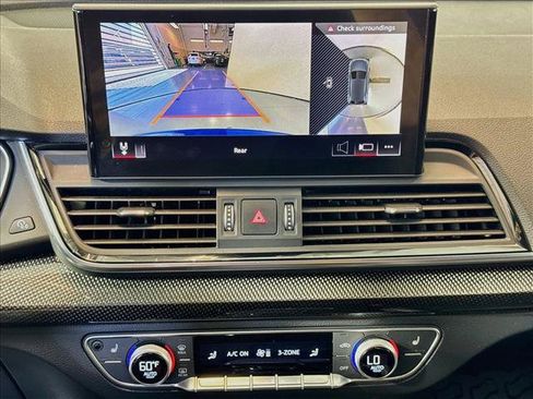 Used 2022 Audi SQ5 Premium Plus w/ Premium Plus Package AWD/4WD image 14