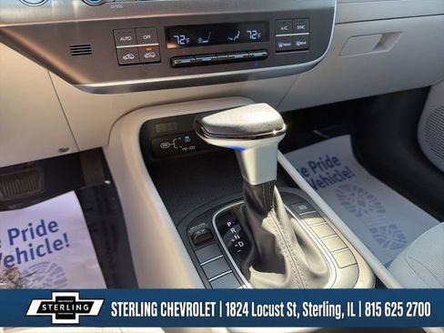 Used 2024 Hyundai Kona SEL FWD image 20