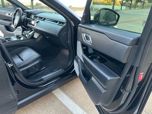 Used 2020 Land Rover Range Rover Velar R-Dynamic S image 28