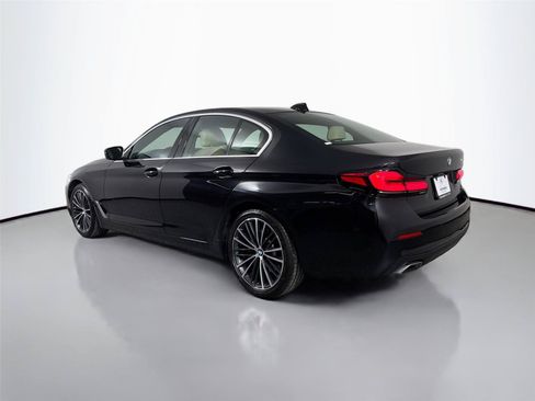 Used 2023 BMW 530i w/ Premium Package RWD image 8