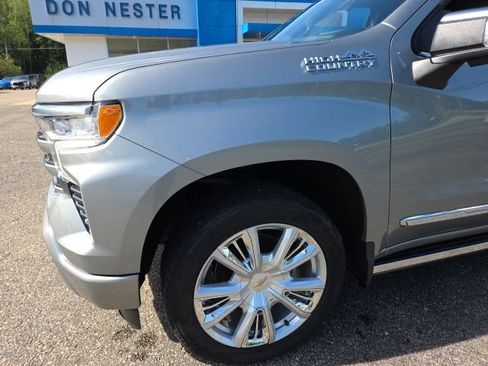 Used 2024 Chevrolet Silverado 1500 High Country AWD/4WD image 35