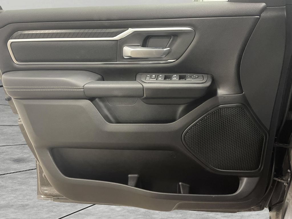Used 2025 RAM 1500 Big Horn AWD/4WD image 8