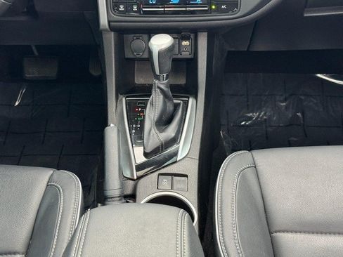 Used 2019 Toyota Corolla XLE FWD image 14