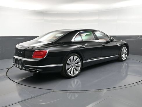 New 2026 Bentley Flying Spur Plug-In Hybrid AWD/4WD image 8