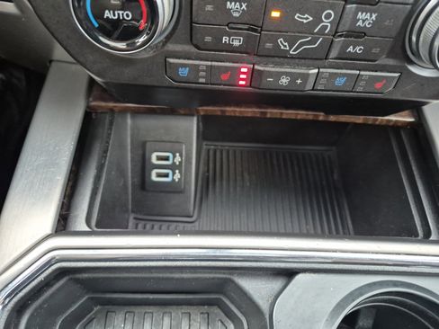 Used 2017 Ford F350 Platinum image 30