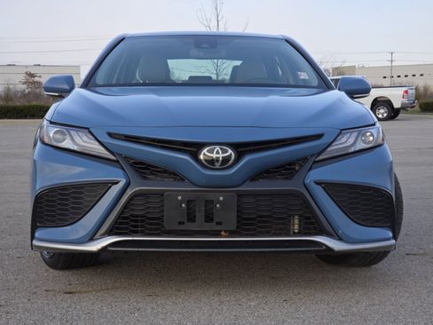 Used 2023 Toyota Camry XSE image 11