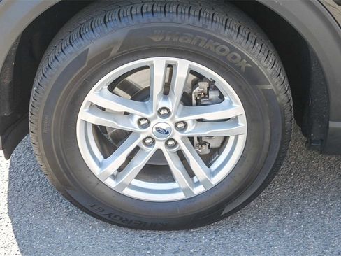 Certified 2023 Ford Explorer XLT w/ Equipment Group 202A image 15