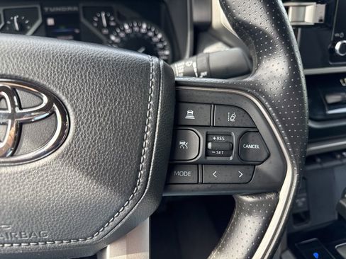 Used 2025 Toyota Tundra SR5 AWD/4WD image 17