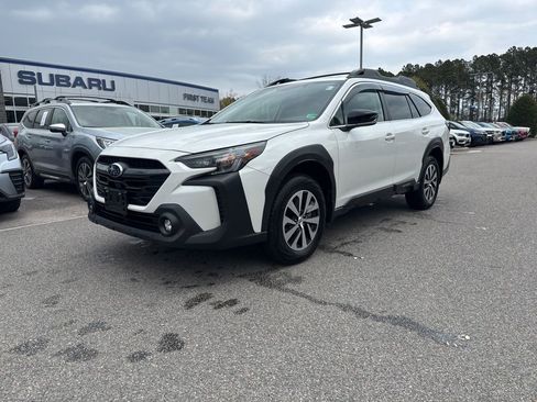 Used 2025 Subaru Outback Premium w/ Popular Package #1 image 2