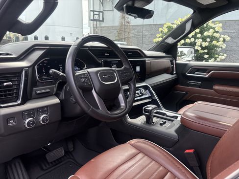 Used 2025 GMC Sierra 1500 Denali Ultimate AWD/4WD image 31