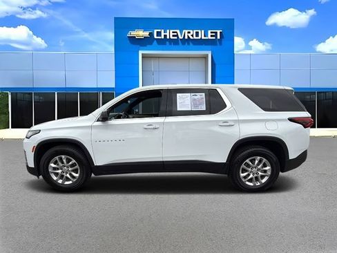 Used 2023 Chevrolet Traverse LS FWD image 6