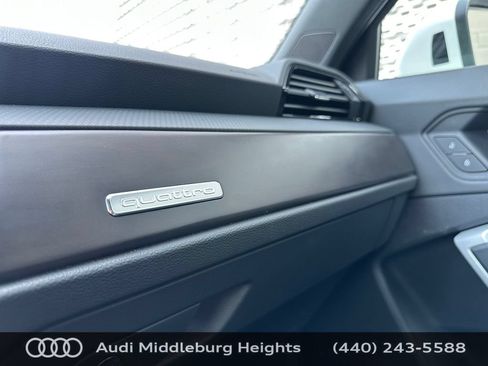 Used 2023 Audi Q3 2.0T Premium Plus w/ Premium Plus Package AWD/4WD image 37