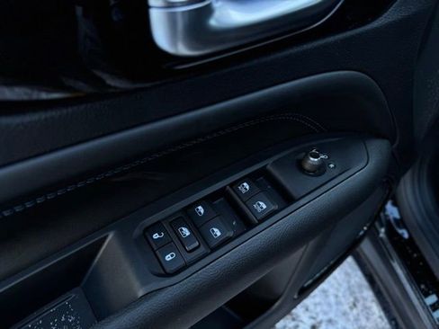 New 2026 Jeep Compass Limited image 13